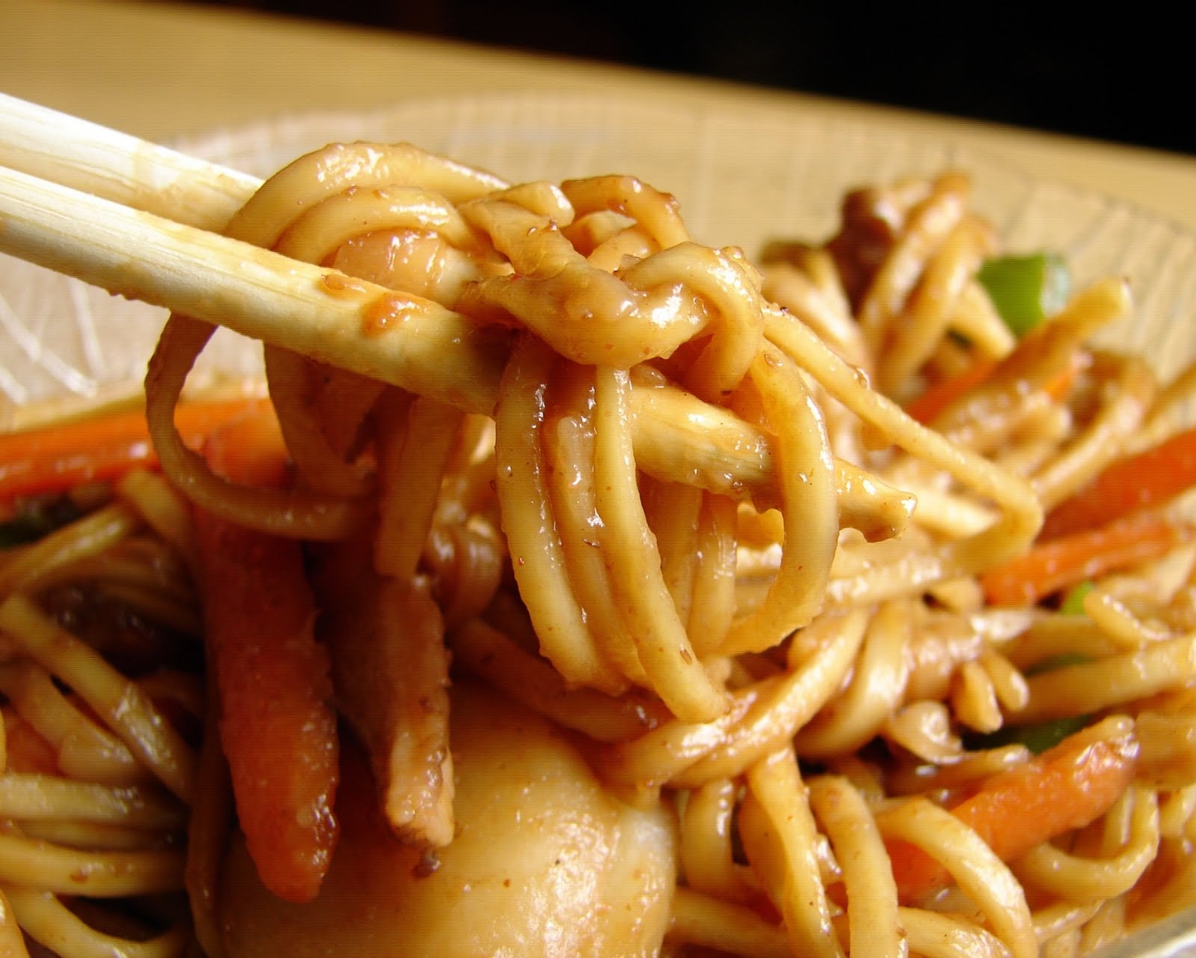 Vegetable lo mein